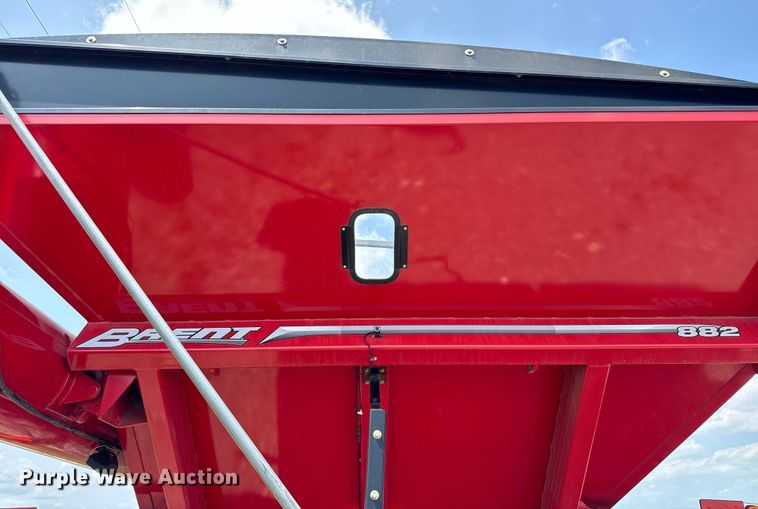 image for item DV5833 Brent  882 grain cart