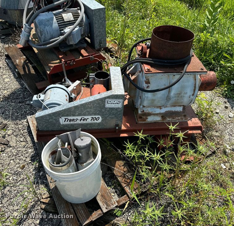 image for item DV5835 DMC  Transfer 700 blower 