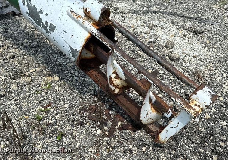 image for item DV5836 Auger