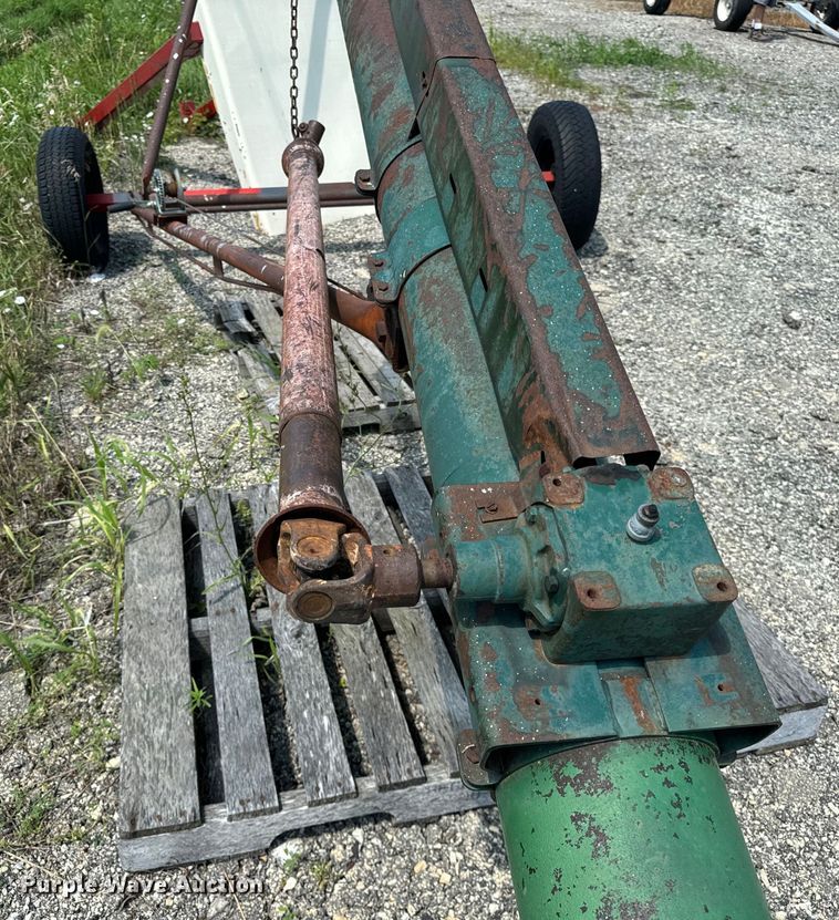 image for item DV5836 Auger