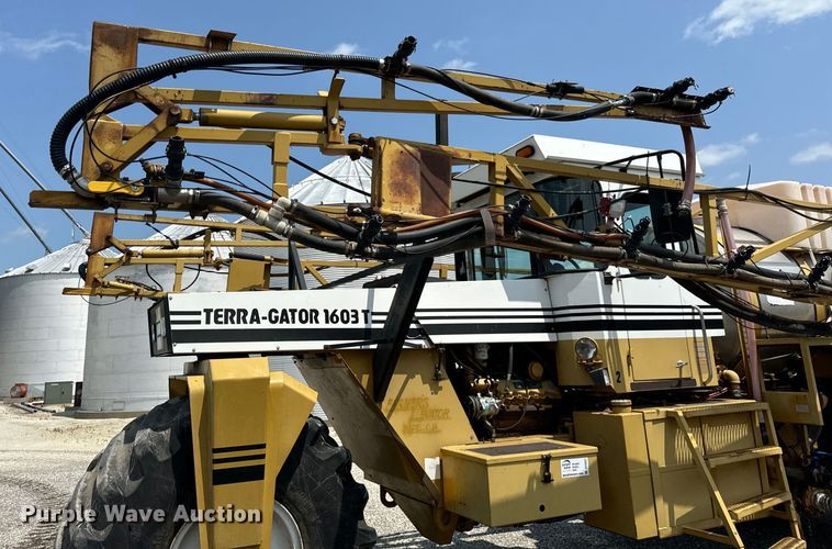 image for item DV5837 AG Chem  Terra Gator 1603T applicator