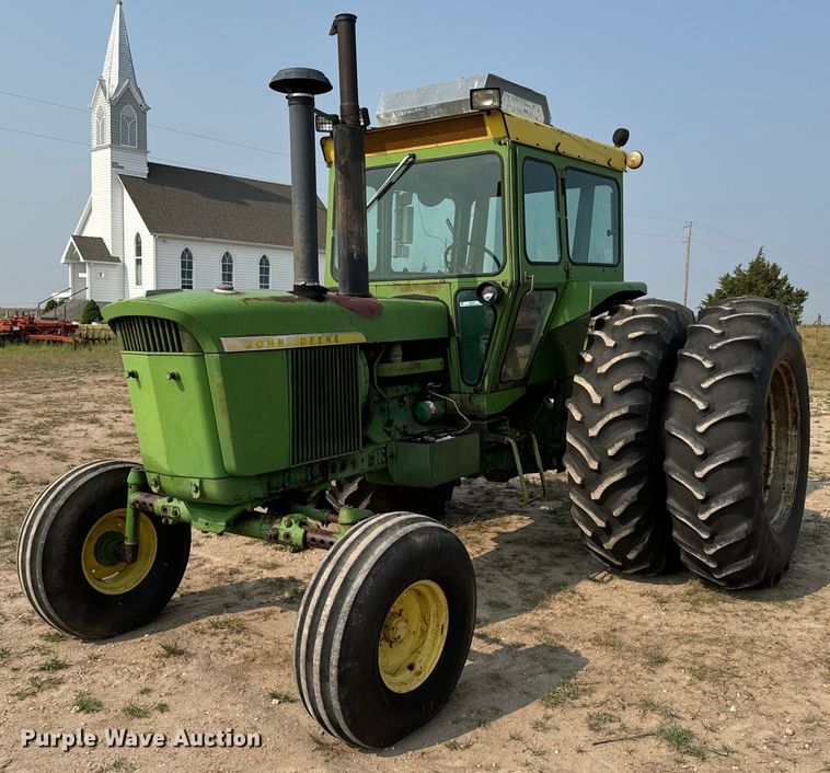 image for item DX3478 1972 John Deere 4320 tractor
