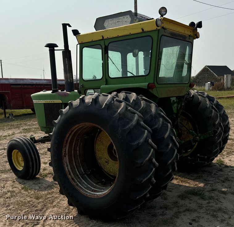 image for item DX3478 1972 John Deere 4320 tractor