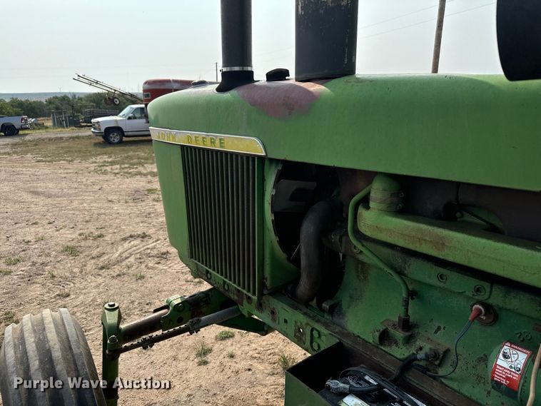 image for item DX3478 1972 John Deere 4320 tractor