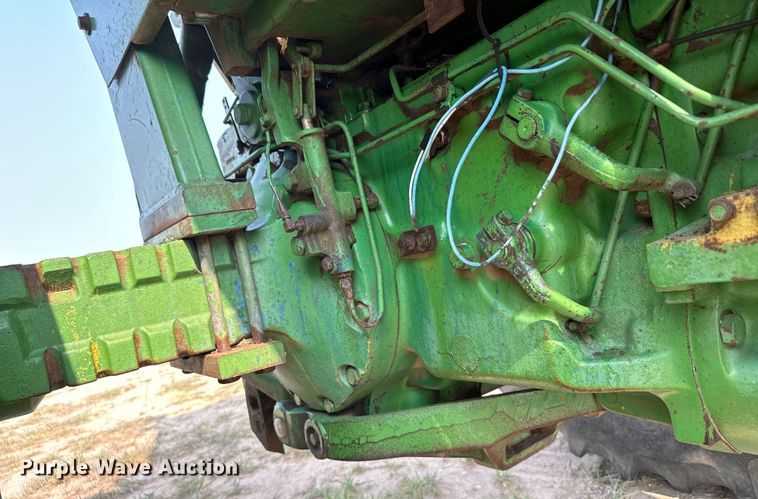 image for item DX3478 1972 John Deere 4320 tractor