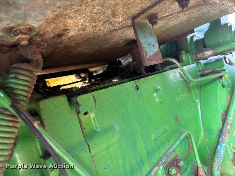 image for item DX3478 1972 John Deere 4320 tractor