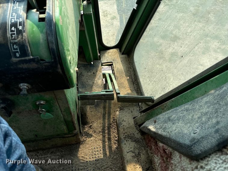 image for item DX3478 1972 John Deere 4320 tractor