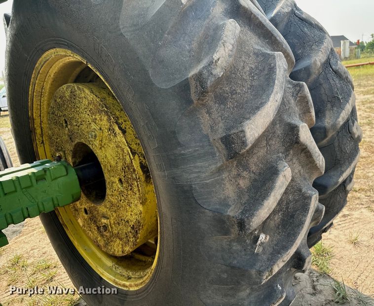 image for item DX3478 1972 John Deere 4320 tractor