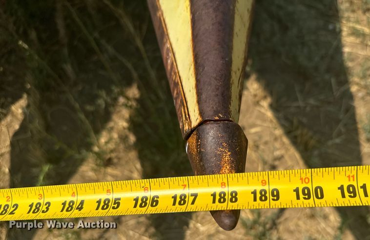 image for item DX3522 1980 John Deere  7720 combine