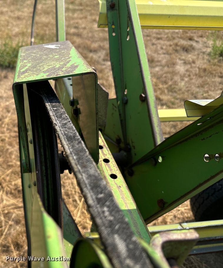 image for item DX3522 1980 John Deere  7720 combine