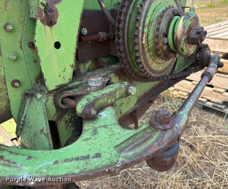 image for item DX3522 1980 John Deere  7720 combine