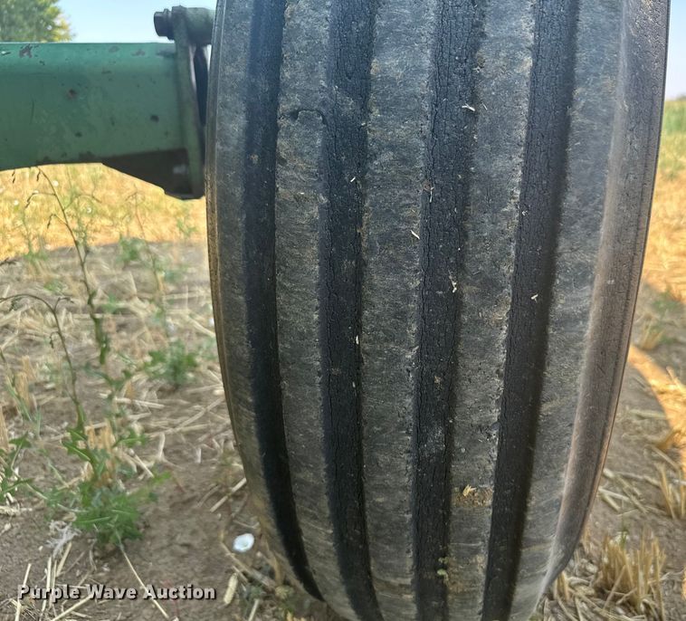 image for item DX3522 1980 John Deere  7720 combine