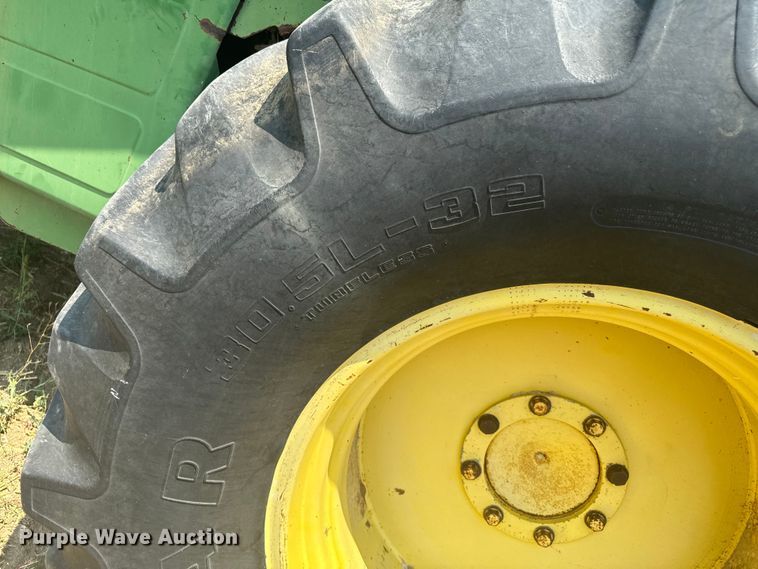 image for item DX3522 1980 John Deere  7720 combine