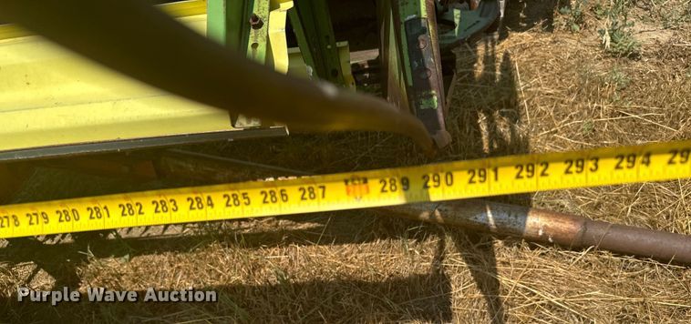 image for item DX3522 1980 John Deere  7720 combine