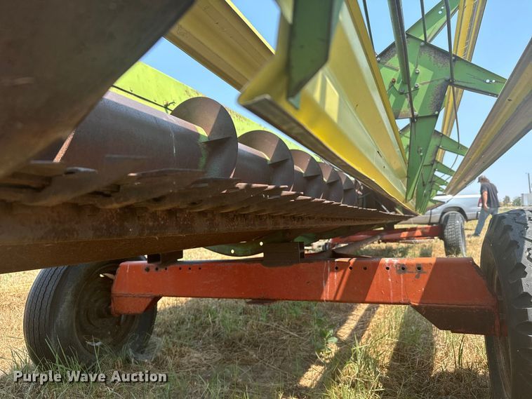 image for item DX3522 1980 John Deere  7720 combine