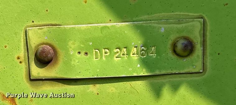 image for item DX3522 1980 John Deere  7720 combine