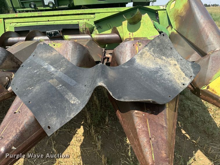 image for item DX3522 1980 John Deere  7720 combine