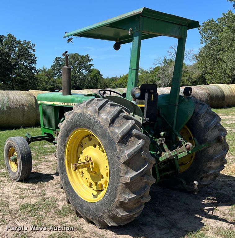 image for item EJ2860 1975 John Deere  2030 tractor