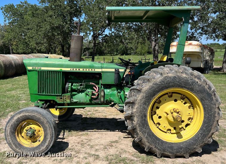 image for item EJ2860 1975 John Deere  2030 tractor