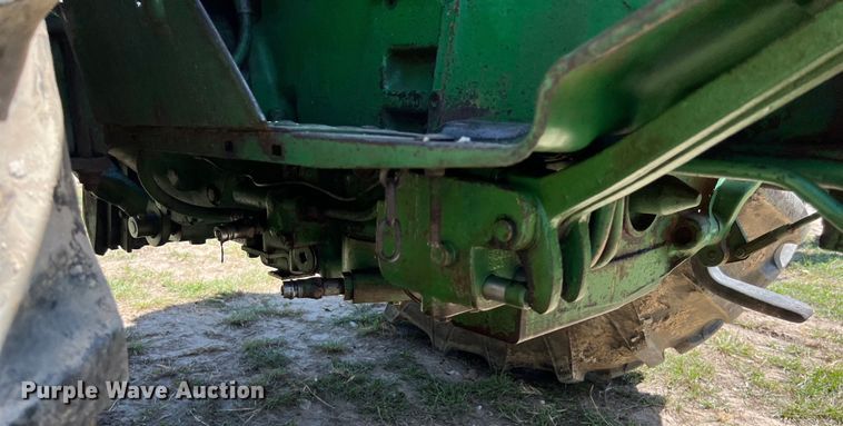 image for item EJ2860 1975 John Deere  2030 tractor