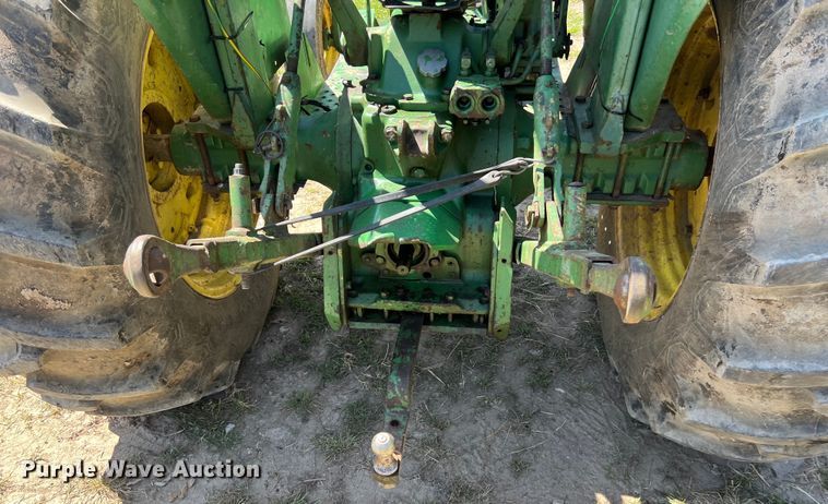 image for item EJ2860 1975 John Deere  2030 tractor