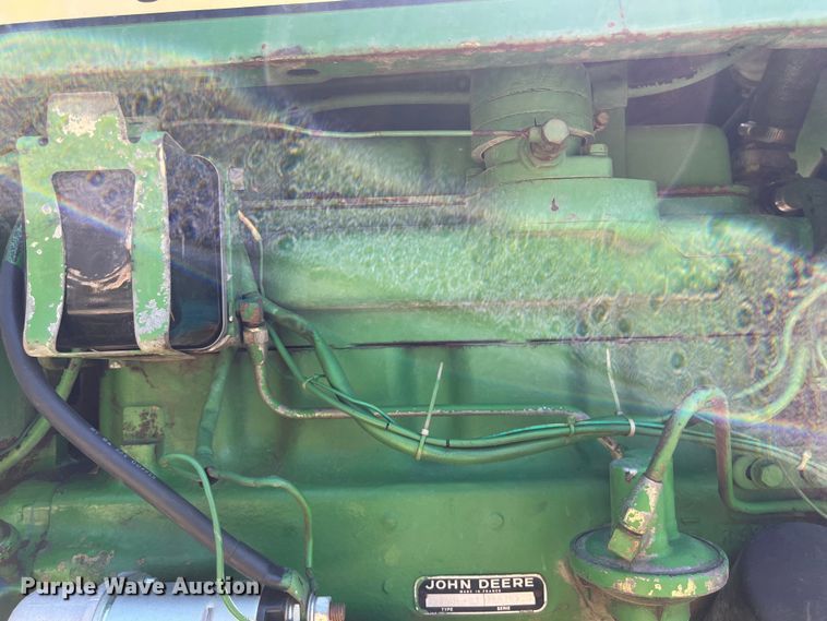 image for item EJ2860 1975 John Deere  2030 tractor