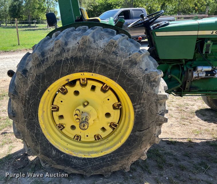 image for item EJ2860 1975 John Deere  2030 tractor