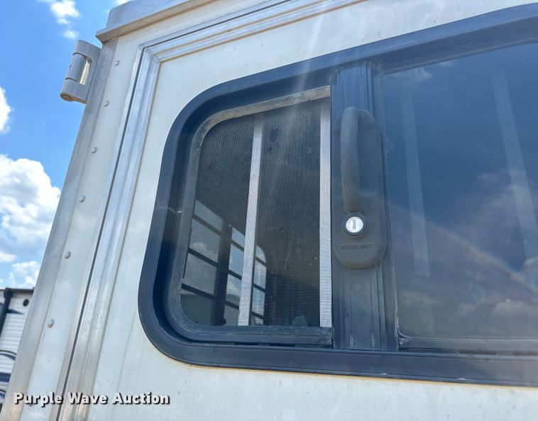 image for item EJ4442 2016 Lakota  C311 Charger Edition  horse trailer