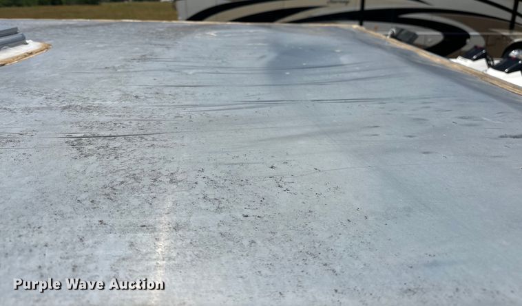 image for item EJ4442 2016 Lakota  C311 Charger Edition  horse trailer