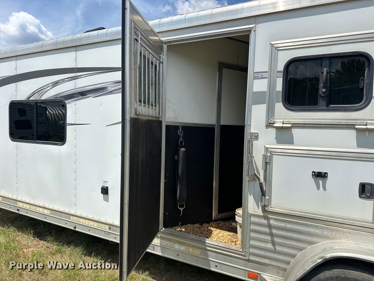 image for item EJ4442 2016 Lakota  C311 Charger Edition  horse trailer