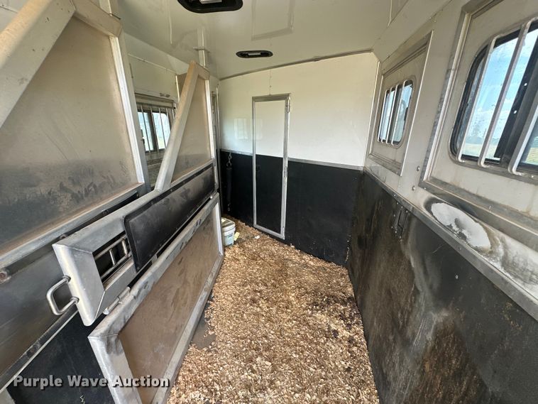 image for item EJ4442 2016 Lakota  C311 Charger Edition  horse trailer