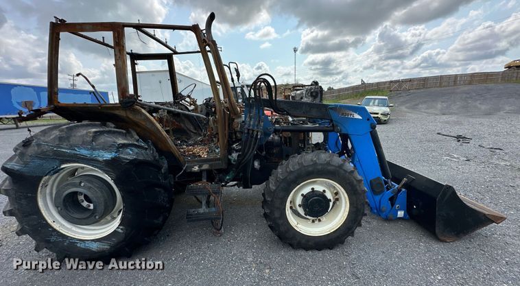 image for item EJ4466 2010 New Holland  T5050 MFWD tractor