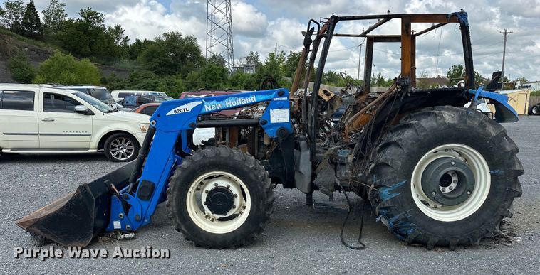 image for item EJ4466 2010 New Holland  T5050 MFWD tractor