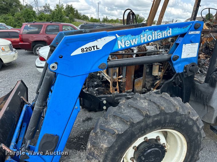 image for item EJ4466 2010 New Holland  T5050 MFWD tractor