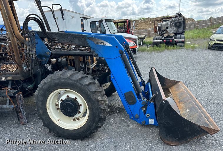 image for item EJ4466 2010 New Holland  T5050 MFWD tractor