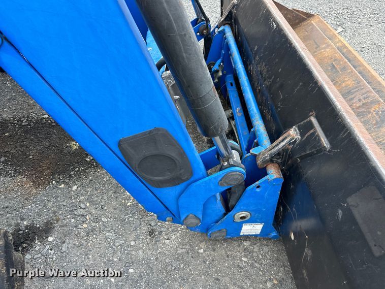 image for item EJ4466 2010 New Holland  T5050 MFWD tractor