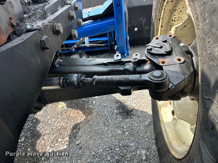 image for item EJ4466 2010 New Holland  T5050 MFWD tractor