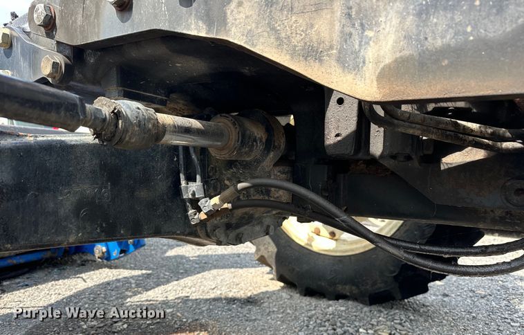 image for item EJ4466 2010 New Holland  T5050 MFWD tractor