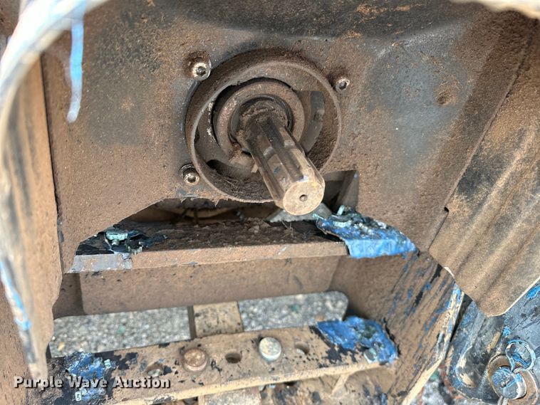 image for item EJ4466 2010 New Holland  T5050 MFWD tractor