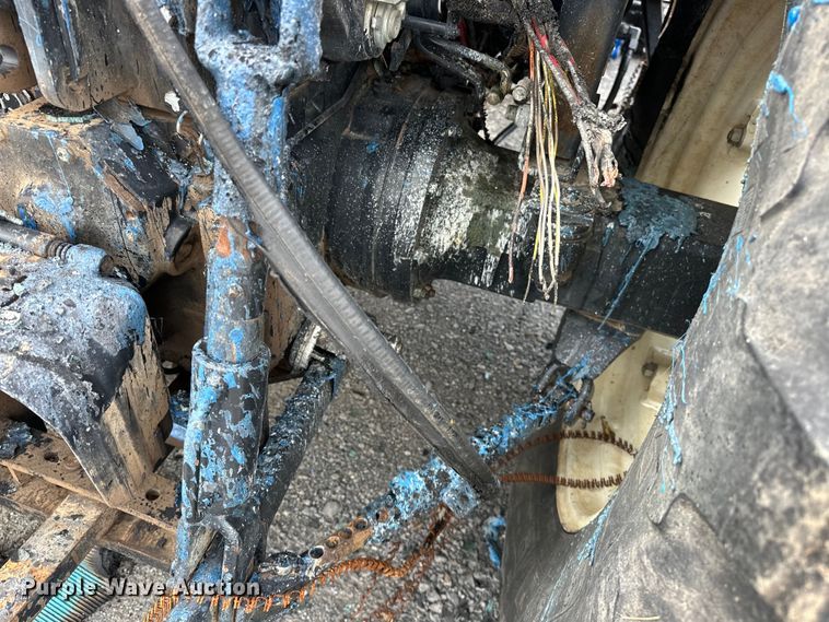 image for item EJ4466 2010 New Holland  T5050 MFWD tractor