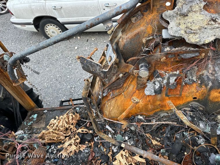 image for item EJ4466 2010 New Holland  T5050 MFWD tractor