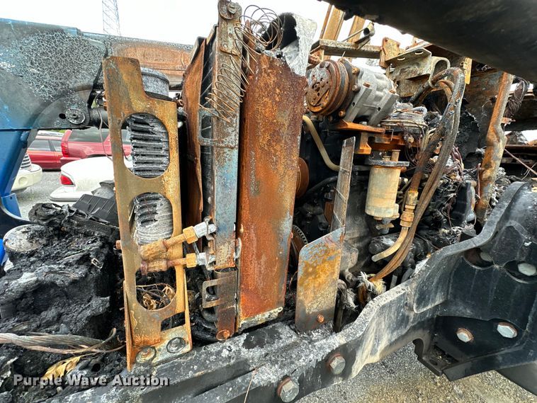 image for item EJ4466 2010 New Holland  T5050 MFWD tractor