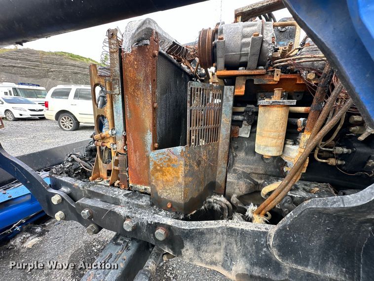 image for item EJ4466 2010 New Holland  T5050 MFWD tractor