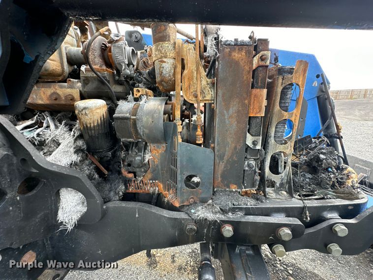 image for item EJ4466 2010 New Holland  T5050 MFWD tractor