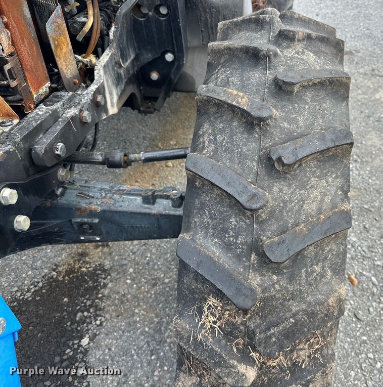 image for item EJ4466 2010 New Holland  T5050 MFWD tractor