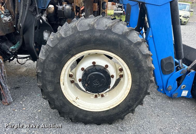 image for item EJ4466 2010 New Holland  T5050 MFWD tractor