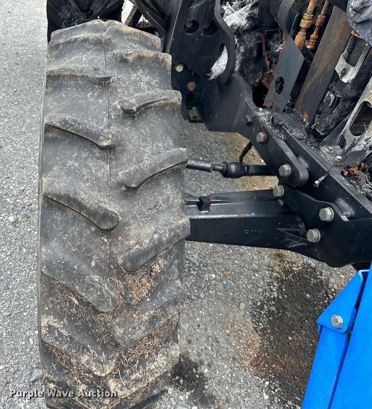 image for item EJ4466 2010 New Holland  T5050 MFWD tractor