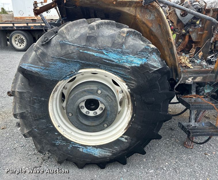 image for item EJ4466 2010 New Holland  T5050 MFWD tractor