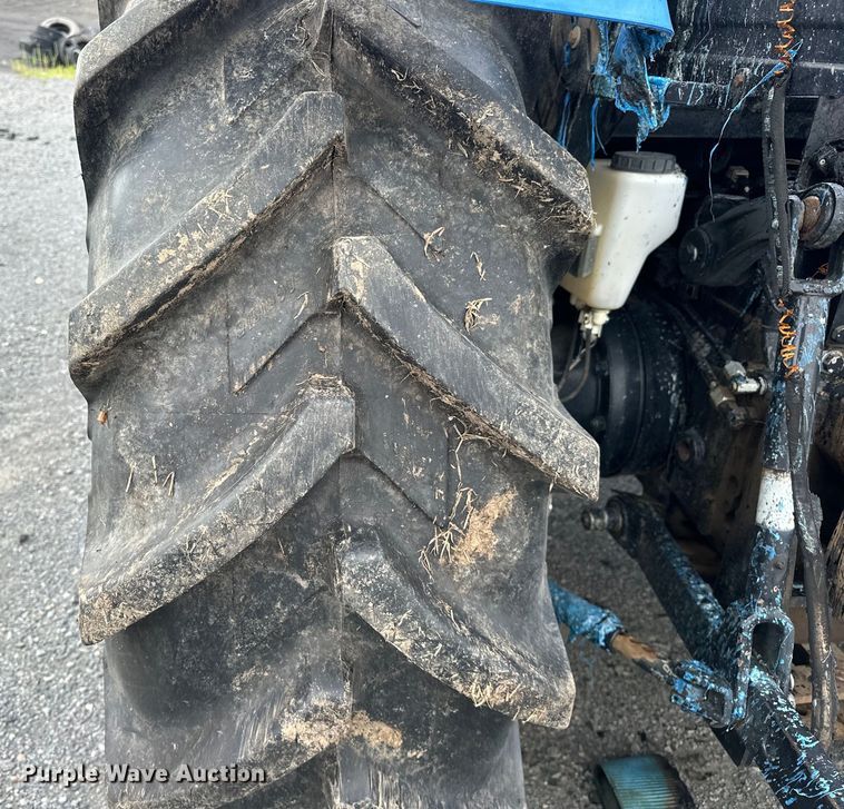 image for item EJ4466 2010 New Holland  T5050 MFWD tractor