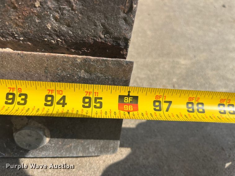 image for item EK8879 1972 Ford 3000 tractor